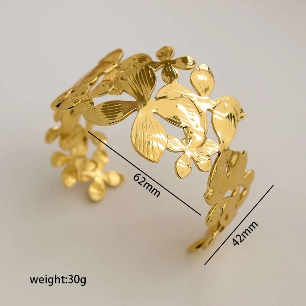 Source Unknown Gold Floral Cutout Cuff Bracelet